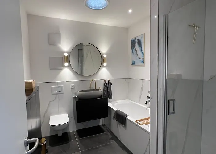 Modernes An Der Kraemerbruecke, Altstadt Erfurt